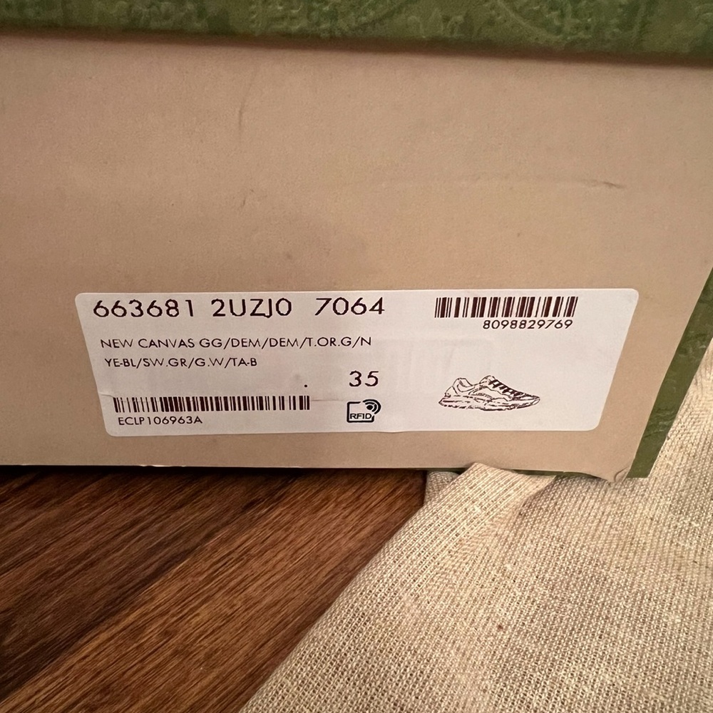 Women’s Gucci size 5 Rython GG multicolor BRAND NEW NEVER WORN! - Picture 2 of 4